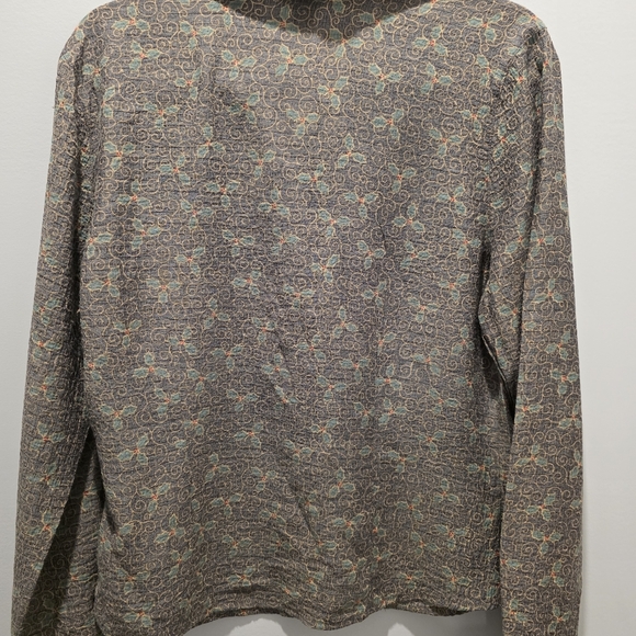 Christopher‎ & Banks Women's Patterned Long Sleeve Shirt - Missletoes/Christmas - Picture 3 of 11